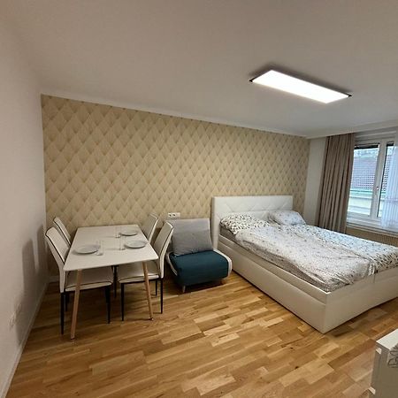 Exclusive Serviced Flat On Taborstrasse Відень Екстер'єр фото