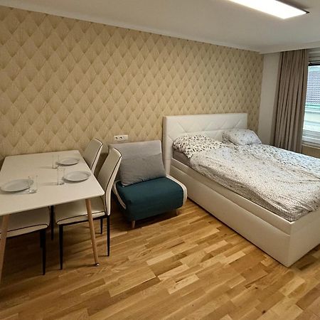 Exclusive Serviced Flat On Taborstrasse Відень Екстер'єр фото